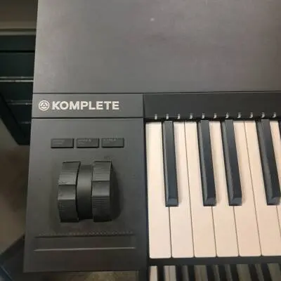 Native Instruments - KONTROL S88 MK2 2
